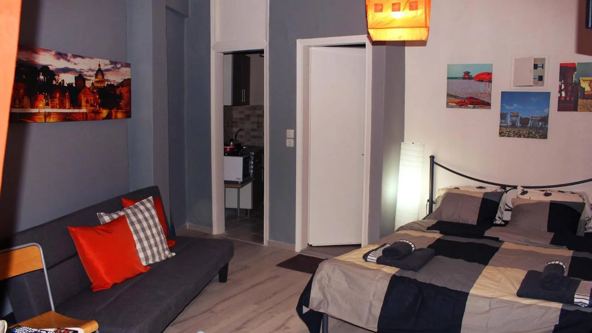 Amazing Studio Next To Center 10 Minutes Walk No1 contacts